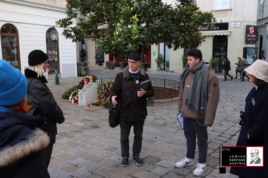Private Jewish Vienna Inner City Tour - The Jewish Museum Vienna as the final stop