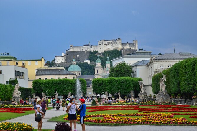 Private one way Sightseeing Transfer From Salzburg To Prague Via Cesky Krumlov - Four Hours Around Český Krumlov Castle