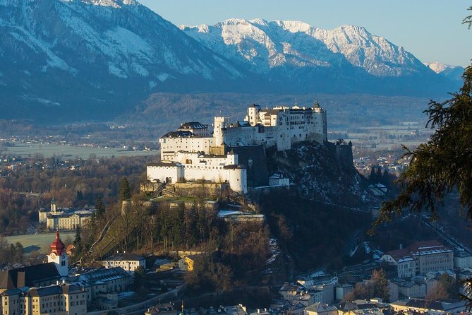 Private Scenic Transfer from Vienna to Salzburg with 4h of Sightseeing - What your driver can, and cannot, provide