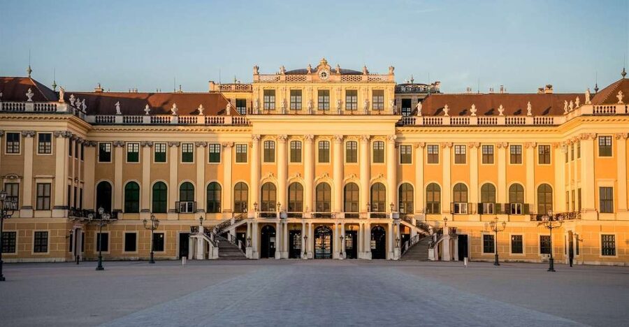 Private Schönbrunn Palace Tour: Entrance included - Key points to know before booking