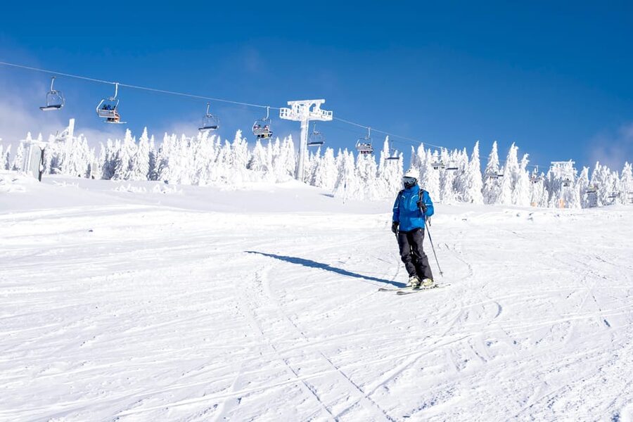 Private ski adventure with instructor in the Alps - Leaving Vienna for Semmering