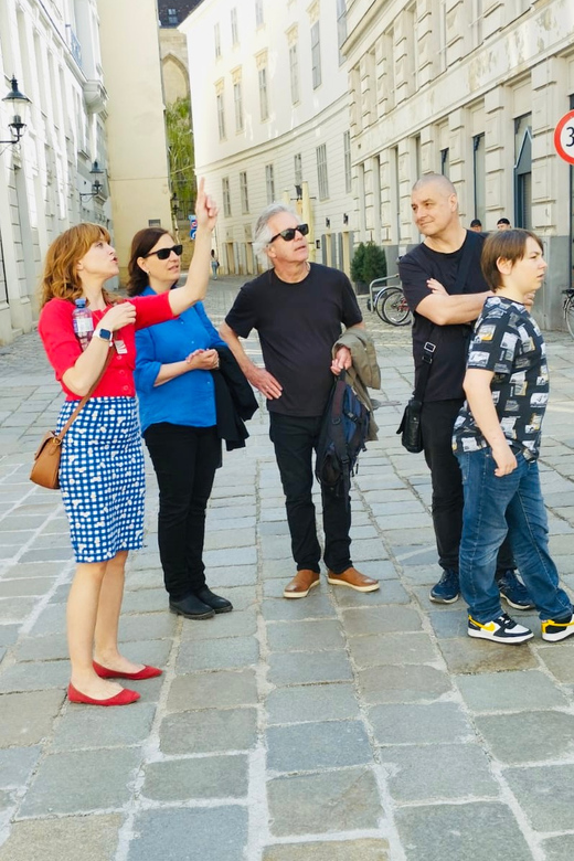 Private Spooky Vienna Tour - Guide style can make or break the experience