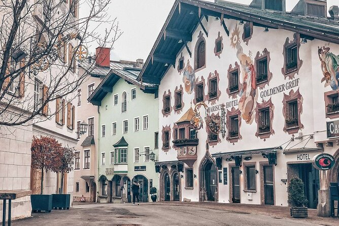 Private Tour in Swarovski from Salzburg to Innsbruck - How the $311.67 price measures up