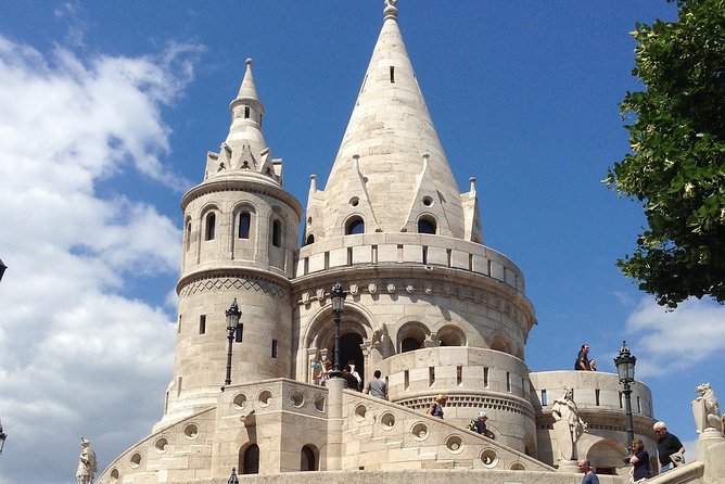 Private tour of Budapest with transfer from Vienna, Local Guide - Leaving Vienna at 8 a.m. for Budapest