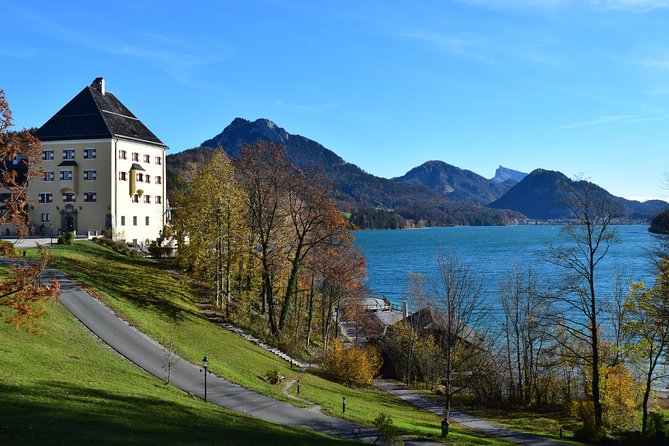 Private Tour: Salzburg Lake District and Hallstatt from Salzburg - What the guides add to the experience