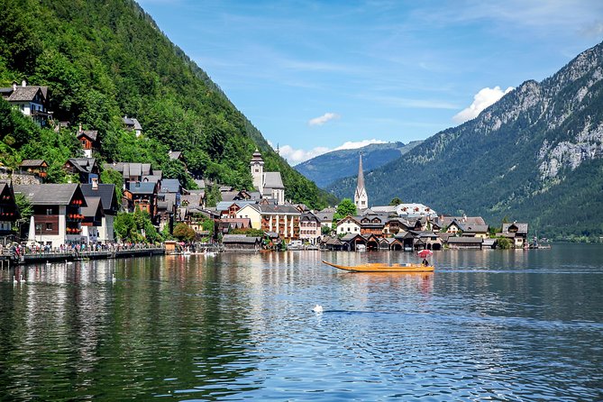 Private Tour: Salzburg Lake District and Hallstatt from Salzburg - Lake Fuschl and the castle by the water