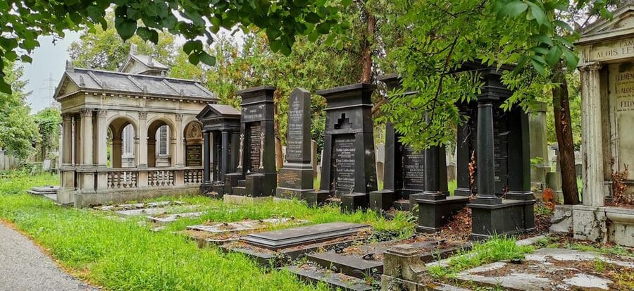 Private tour: Vienna Central Cemetery 1st gate and 2nd gate - Why Vienna’s Central Cemetery rewards a closer look