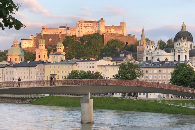 Private Transfer between Salzburg Airport and Salzburg City - Finding your driver at Salzburg Airport
