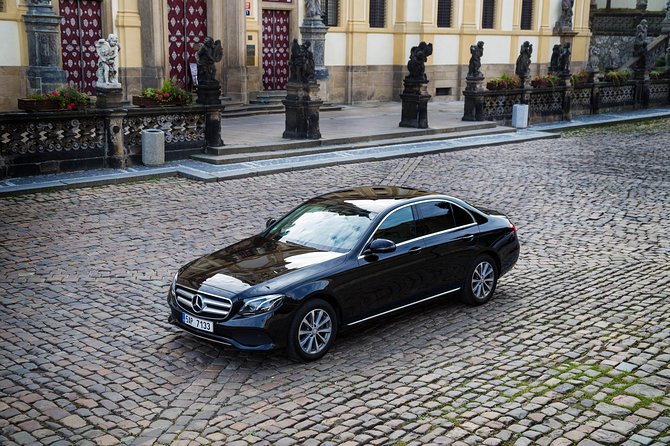 Private transfer from Prague to Vienna via Cesky Krumlov - Why this Prague to Vienna transfer makes sense