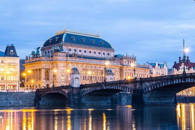 Private Transfer from Salzburg to Prague with local English-speaking driver - Key points to know before booking