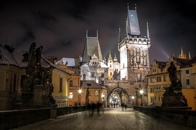 Private Transfer from Salzburg to Prague with local English-speaking driver - Who will get the most from this ride?