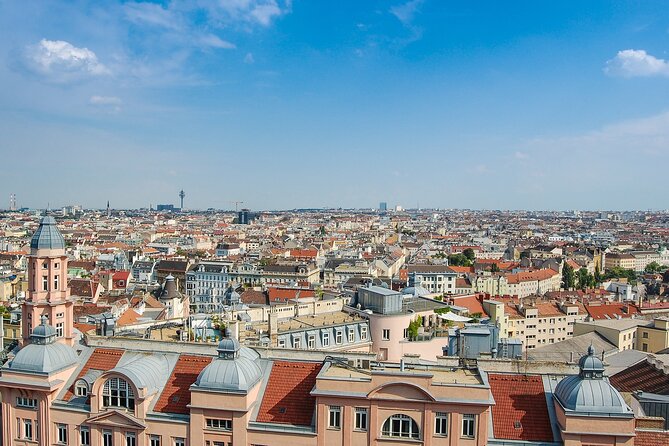 Private transfer from Salzburg to Vienna with 2h of sightseeing - Salzburg pickup and the comfort of a private car