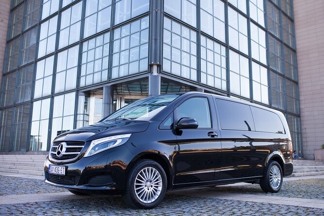 Private Transfer from Vienna to Budapest or Budapest to Vienna - Turning a transfer into a private sightseeing day