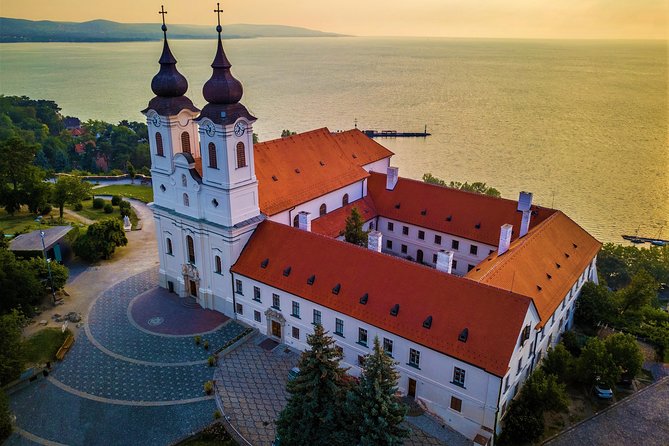 Private Transfer from Vienna to Budapest or Budapest to Vienna - Who will get the most from this transfer?