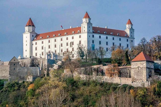 Private transfer from Vienna to Budapest with Bratislava visit - Turning a transfer into a useful sightseeing day