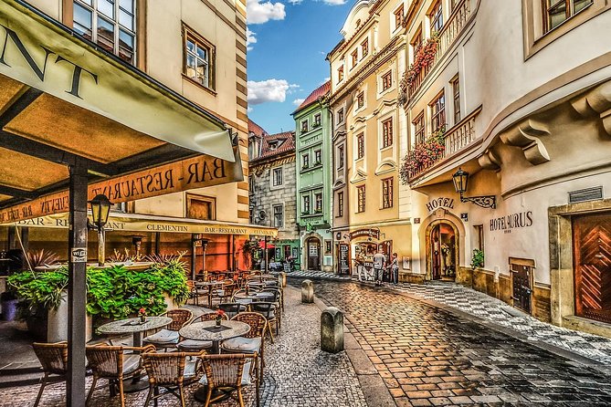 Private Transfer from Vienna to Prague with 1 hour Stop in Kutna Hora - Key points to know before booking