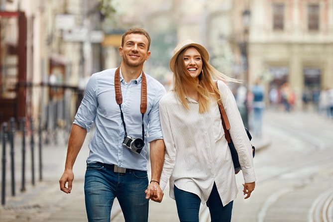 Private Transfer from Warsaw to Vienna with 2h of Sightseeing - Vehicle choices and luggage limits