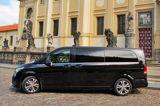 Private transfer: Prague to Vienna - What the five-hour journey gives you