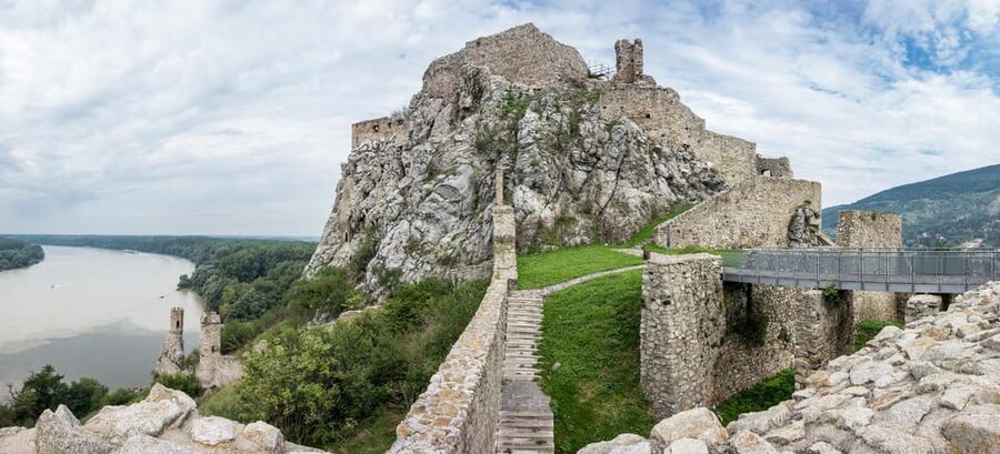 Private trip from Budapest to Bratislava & Gyor, and back - What the $335 price really buys