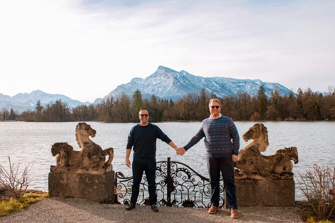 Private Vacation Photoshoot with Photographer in Salzburg - The one-hour session and what the extra time buys you