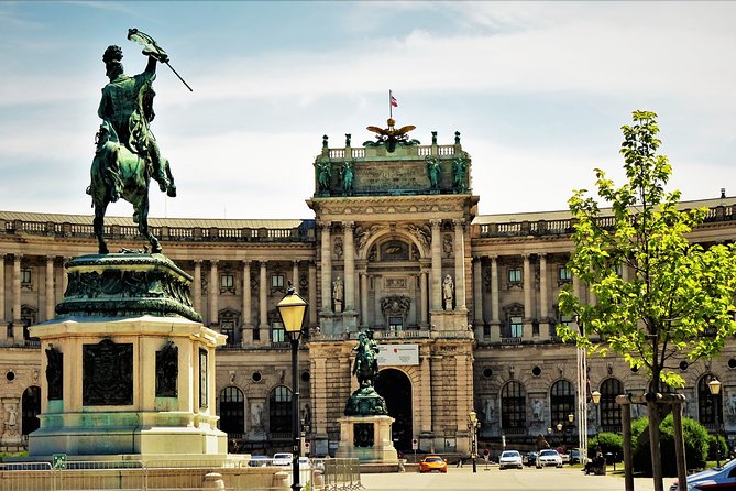Private Vienna Driving Tour — Half Day Highlights & Photo Stops - What this Vienna driving tour is really for