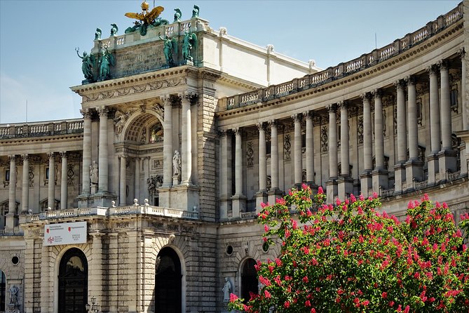 Private Vienna Highlights History Walk — WWII and Post War Vienna - Riding the Ringstraße instead of walking every block