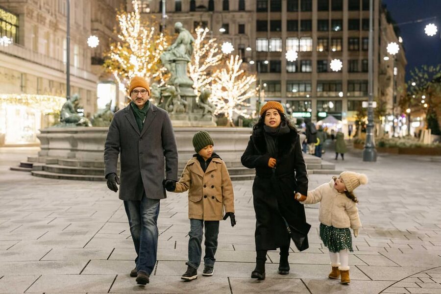 Professional Photoshooting in Vienna - Ending at Stephansplatz and St. Stephen’s Cathedral