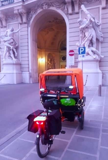 RAXI (Electric Rickshaw) Vienna Tours with two options - How the private format changes the day