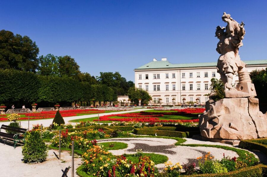 Relive the Movie: Private Sound of Music Tour with Transport - Leopoldskroner Weiher and the Famous Gazebo