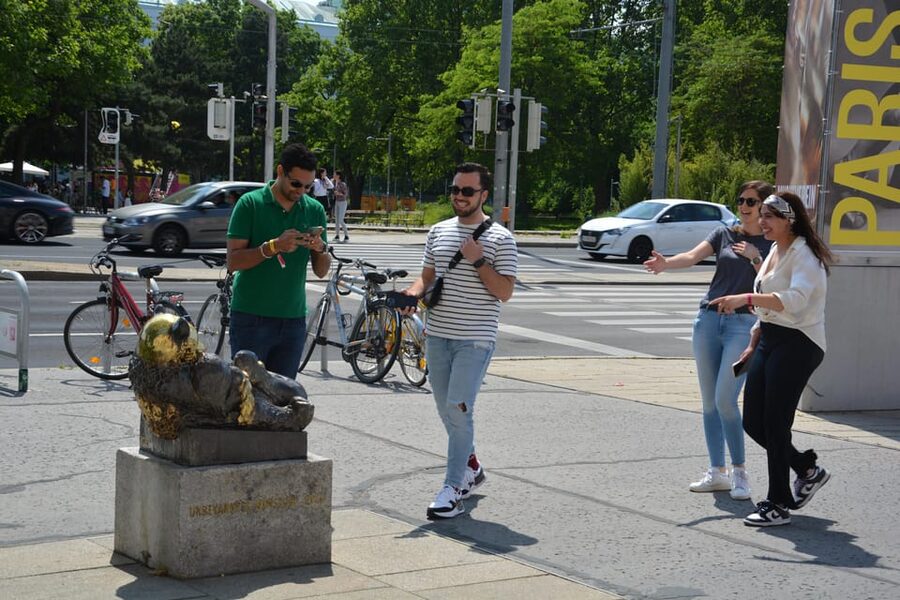 Riddle Tour: Explore the Hidden Gems of Vienna - Starting at Annagasse, Vienna’s easy city-center launch point