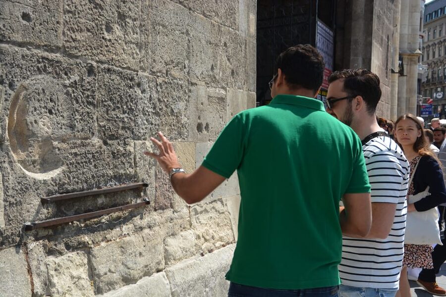 Riddle Tour: Explore the Hidden Gems of Vienna - Finding the oldest church, not the most famous one