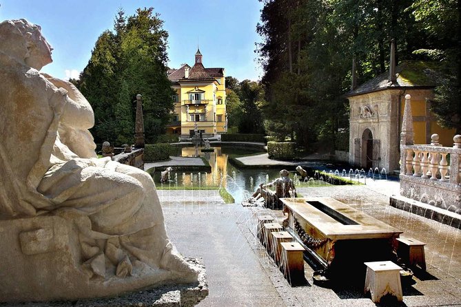 River Cruise to Hellbrunn, Palace & world-famous trick fountains - The five-minute bus ride to Hellbrunn Palace