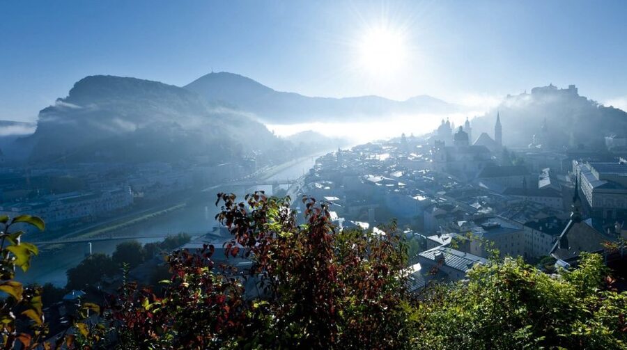 Salzburg: 1 hour Highlights Tour at its best - Seeing Gothic, Renaissance, and Baroque Salzburg