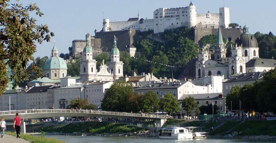 Salzburg 2.5-Hour Walking Tour: Mozart, Old Town & More - Crossing the Makartsteg into Salzburg’s Old Town
