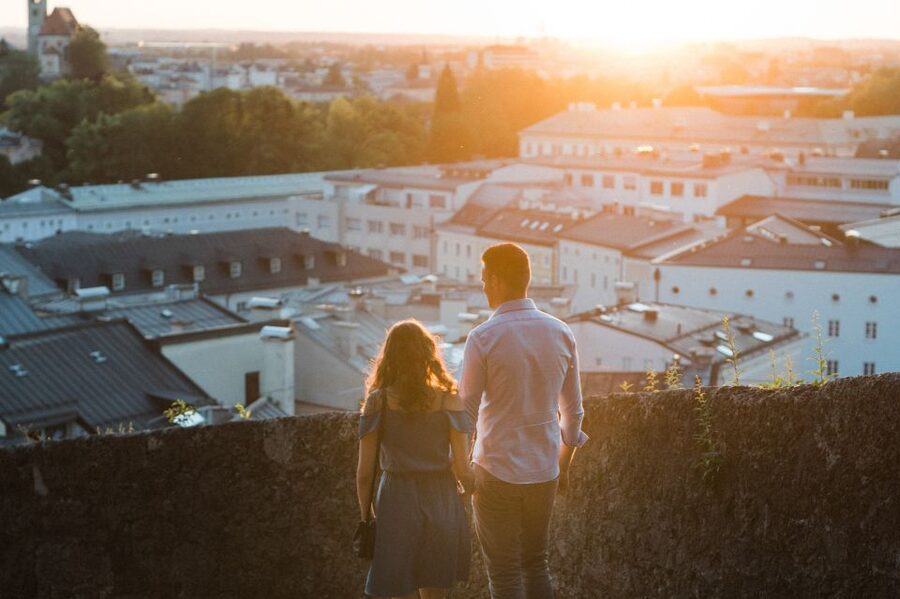 Salzburg: 2-Hour Guided Walking Tour with a Photographer - Finishing in Salzburg’s old church quarter