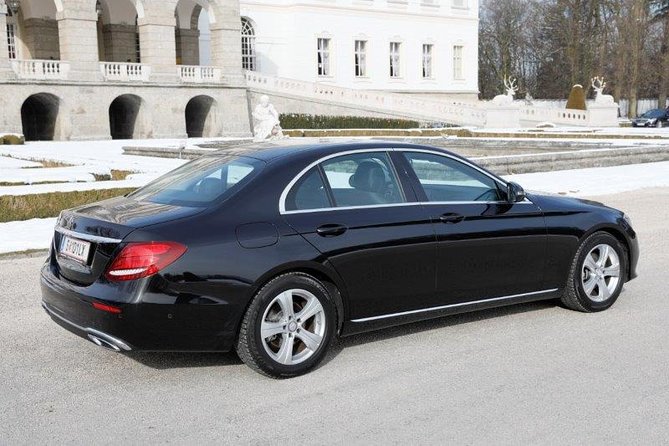 Salzburg Airport Private Departure Transfer - The Strongest Part: Reliable Pickup