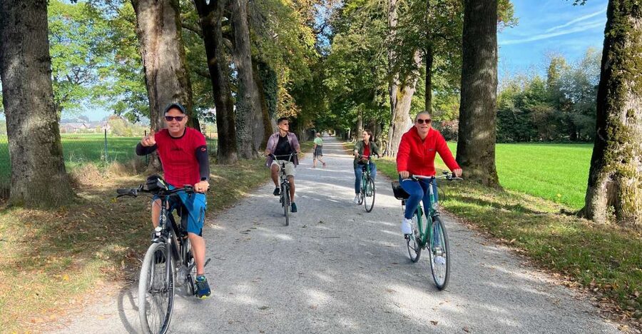 Salzburg and Surrounds: Private Scenic Bike Tour - Key points to know before you book