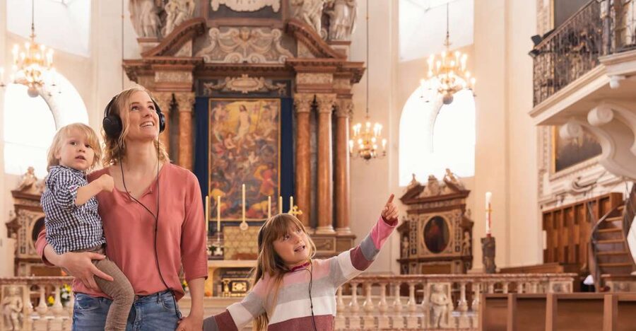 Salzburg: Cathedral Entry Ticket with Audio Guide Option - Entering Salzburg Cathedral at your own pace