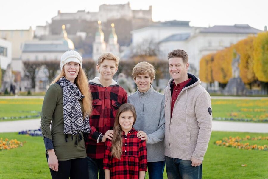 Salzburg City: private photoshoot at Salzburgs landmarks - Meeting at Pegasus Fountain beside Mirabell Castle