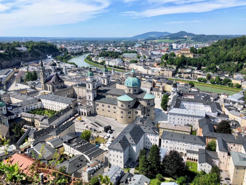 Salzburg: Express Walk with a Local in 60 minutes - Is $116 per person fair?