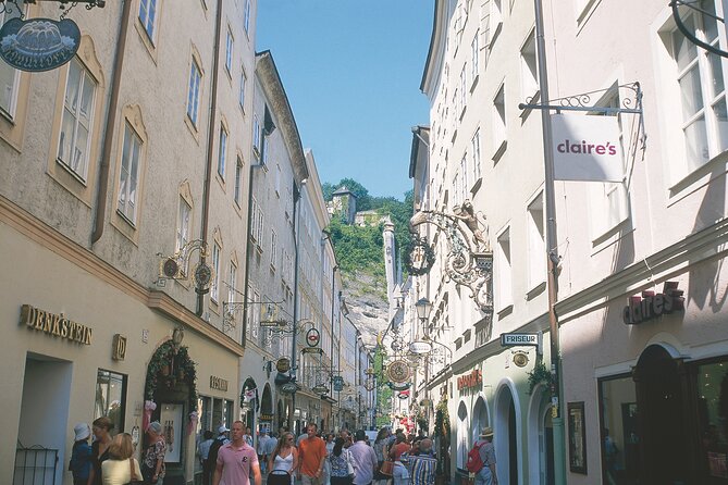 Salzburg Hop-On Hop-Off Bus Tour - Salzburg Justizgebäude, Mozartsteg, and the old center