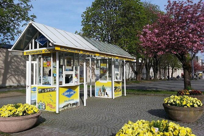 Salzburg Hop-On Hop-Off Bus Tour - The yellow line is the safer choice for most people