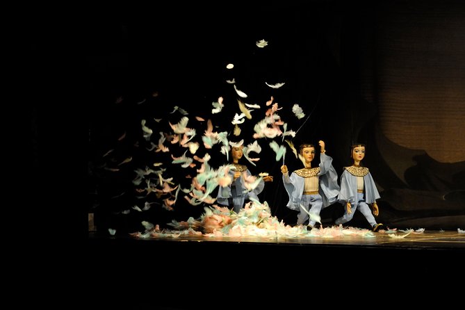 Salzburg Marionette Theater: The Magic Flute - The puppeteers behind the curtain