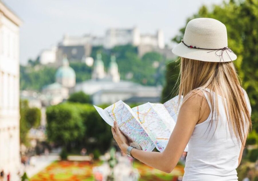 Salzburg: Old Town, Mozart, & Mirabell Gardens Walking Tour - Crossing to Mozart’s Getreidegasse