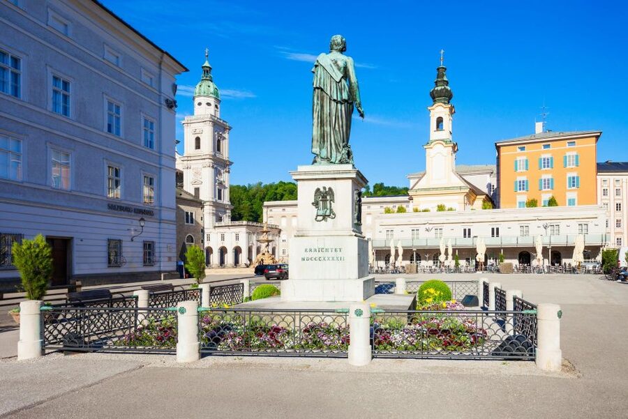 Salzburg: Old Town, Mozart, & Mirabell Gardens Walking Tour - Smaller sights near Alter Markt and Kapitelplatz