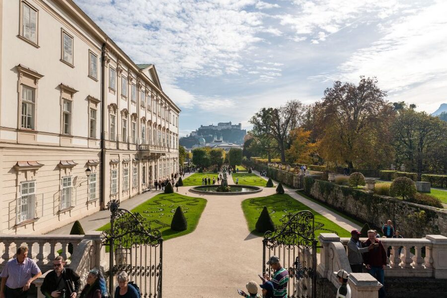Salzburg: Original Sound of Music Tour - Hellbrunn Palace Garden photo stop
