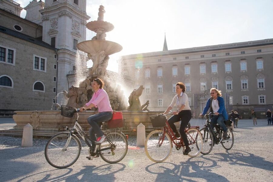 Salzburg: Private City and Surroundings Guided Bike Tour - Why a bicycle works well in Salzburg