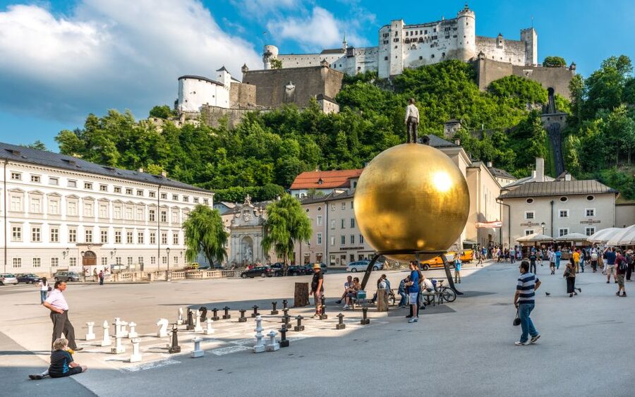 Salzburg: Private City and Surroundings Guided Bike Tour - Price, bicycle rental, and the real value