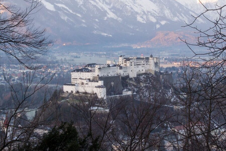 Salzburg: Private City and Surroundings Guided Bike Tour - What to bring and how to pace yourself