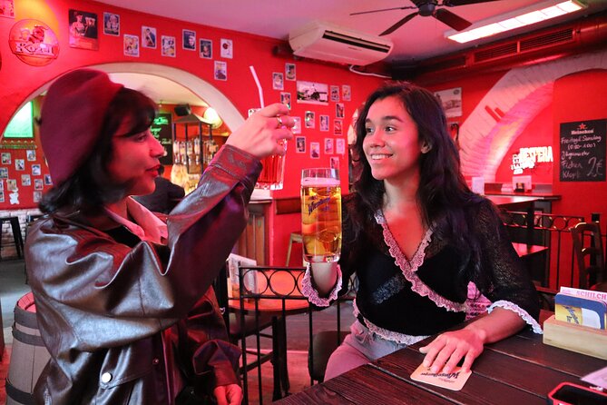 Saturday Night Pub Crawl for Professionals in Vienna, Austria - Dancing and tiki drinks at Funky Monkey Bar